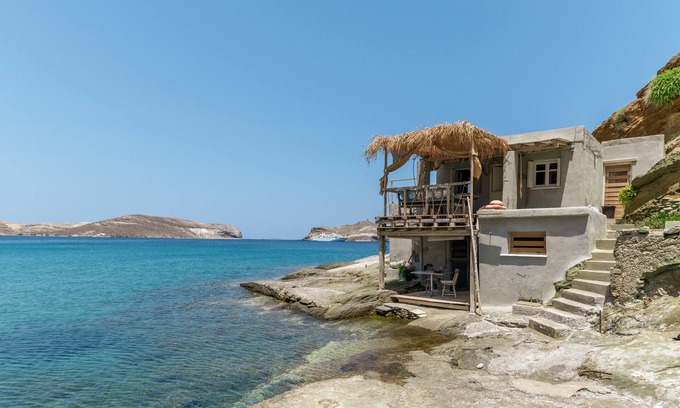 Panormos House | Holiday Home 'The Fishermans Experience' with Sea View, Private Terrace and Balcony