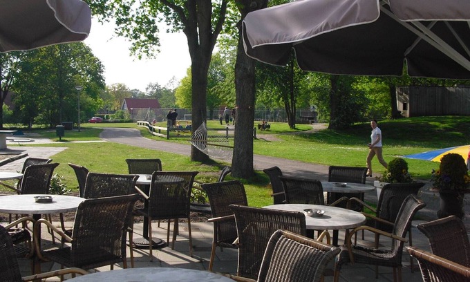 Westerbork House | Holiday Home with a jacuzzi, 20 km. from Assen
