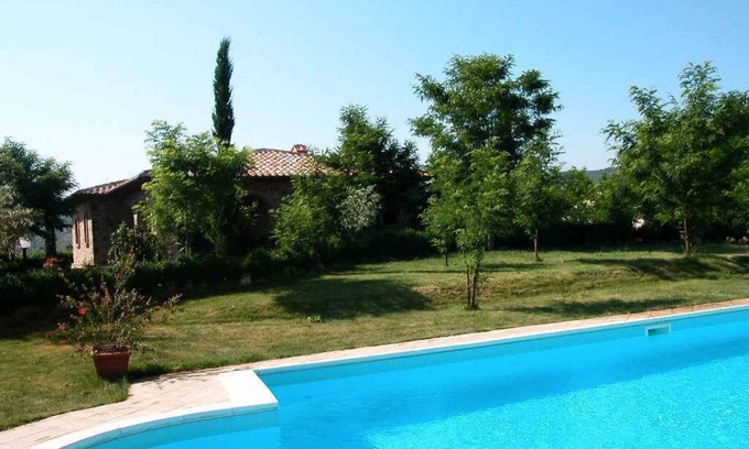 Montalcino House | Holiday home with air conditioning, pool and private garden