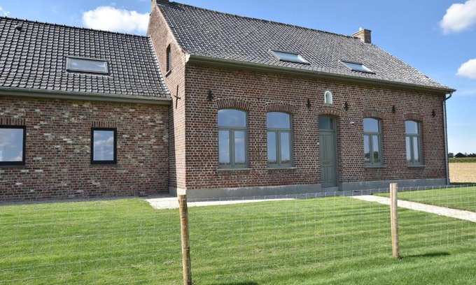 Poperinge House | Holiday Home with pond in Poperinge