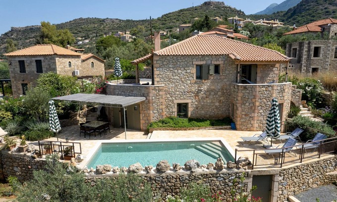Lefktro House | Holiday home with private pool in quiet location, close to the Stoupa sandy beac