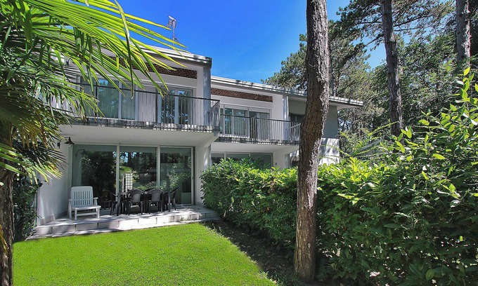 Lignano Pineta House | Holiday home with private garden