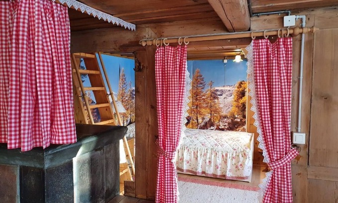 Buerglen Ski Chalet | Holiday house Haldi b. Schattdorf for 1 - 8 persons with 3 bedrooms - Detached holiday house