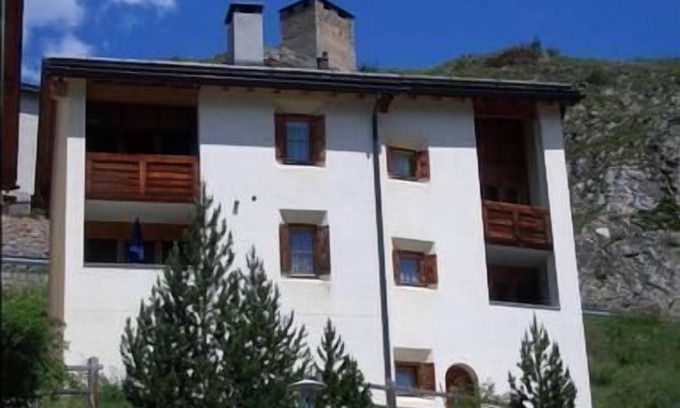 Ardez House | Holiday house Ardez for 1 - 2 persons with 1 bedroom - Holiday home