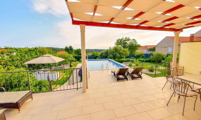 Cilipi House | Holiday house Cilipi for 1 - 6 persons with 3 bedrooms - Twin house