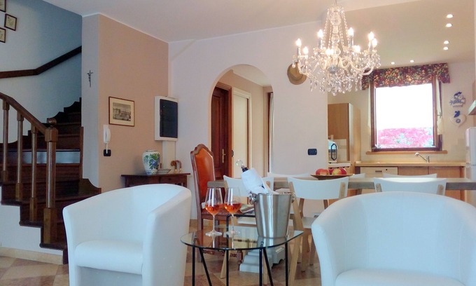 Montioni Villa | Holiday house Danny in Lazise, with garden, parking, Internet, whirlpool