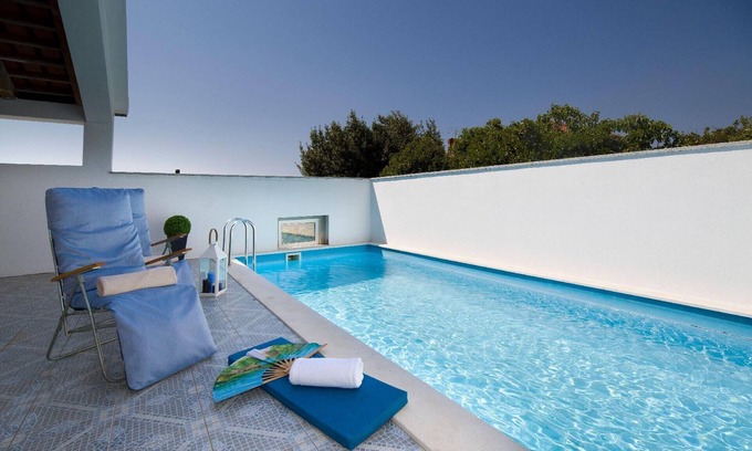 Veliki Drvenik House | Holiday house Drvenik Veliki for 1 - 6 persons with 3 bedrooms - Row house