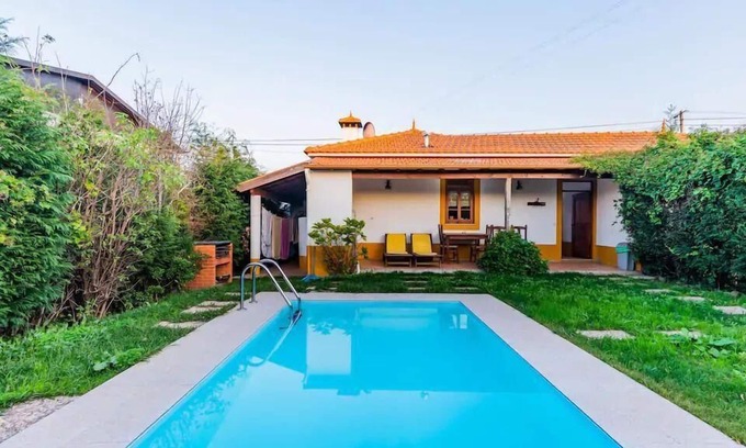 Espinho House | Holiday house Espinho for 1 - 5 persons with 2 bedrooms - Holiday house