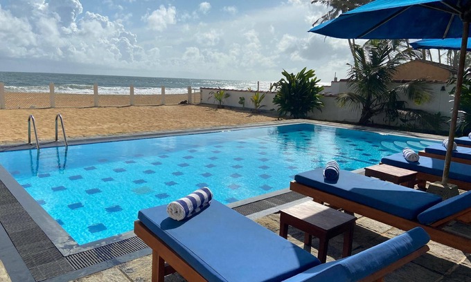 Thiranagama House | Holiday house Hikkaduwa for 1 - 8 persons with 3 bedrooms - Holiday house