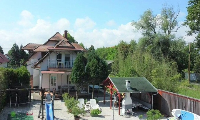 Balatonmariafurdo House | Holiday house Balatonmáriafürdõ for 1 - 7 persons with 3 bedrooms - Holiday home