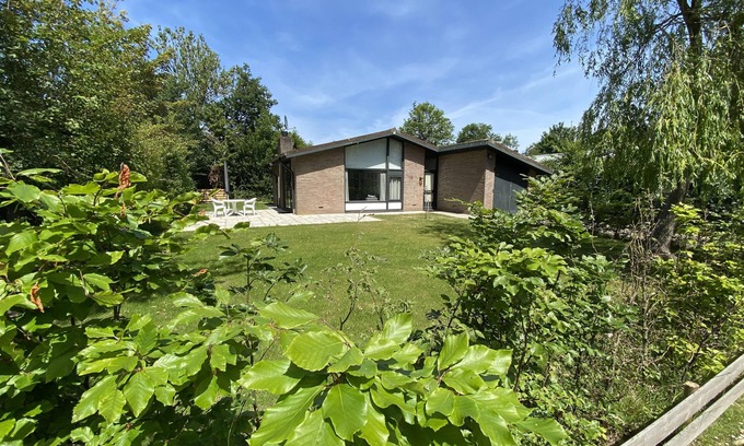 Scharendijke House | Holiday house in a quiet location, close to the beach