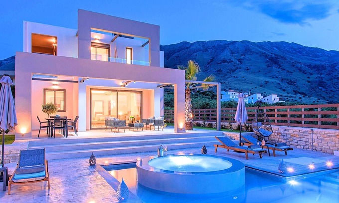 Filaki House | Holiday house Kourna for 1 - 28 persons with 11 bedrooms - Holiday house
