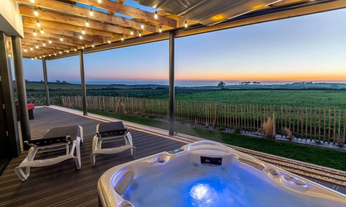 Plougonvelin House | Holiday house Plougonvelin for 1 - 8 persons with 4 bedrooms - Holiday house