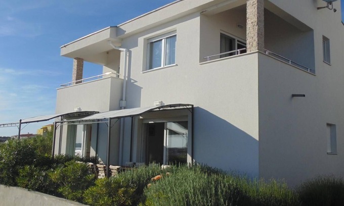 Rtina House | Holiday house Rtina for 1 - 9 persons with 3 bedrooms - Holiday home