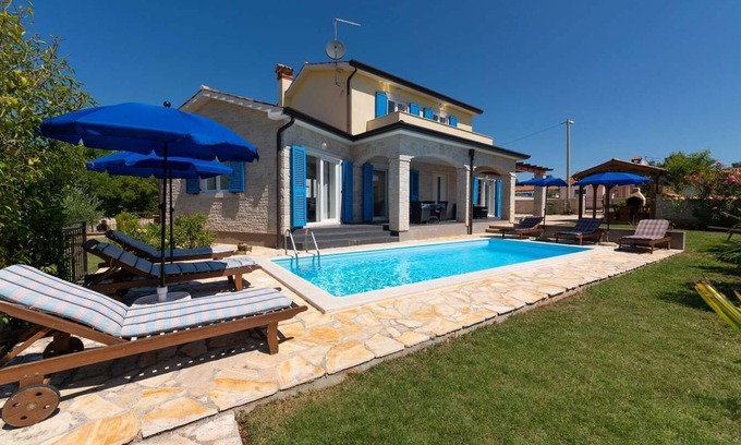 Nova Vas Villa | Holiday house with pool and three bedrooms near Poreč