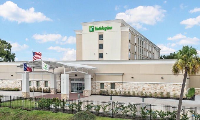 Beaumont Hotel | Holiday Inn Beaumont East - Medical Ctr Area by IHG