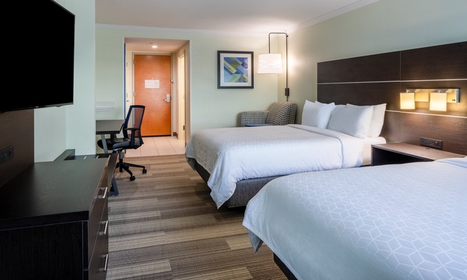 Coventry Hotel | Holiday Inn Express - Coventry S - West Warwick Area, an Ihg Hotel