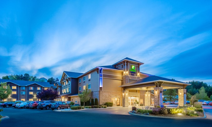 Pullman Hotel | Holiday Inn Express Pullman, an IHG Hotel