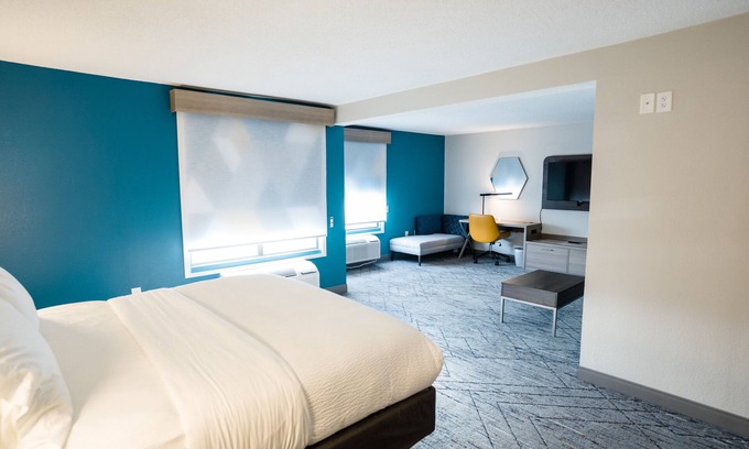 Powell Hotel | Holiday Inn Express & Suites Knoxville-North-I-75 Exit 112 by IHG