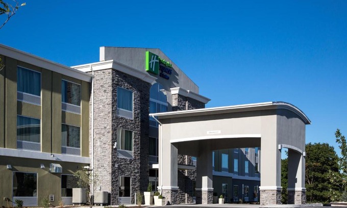 Carlisle Hotel | Holiday Inn Express & Suites Carlisle - Harrisburg Area by IHG