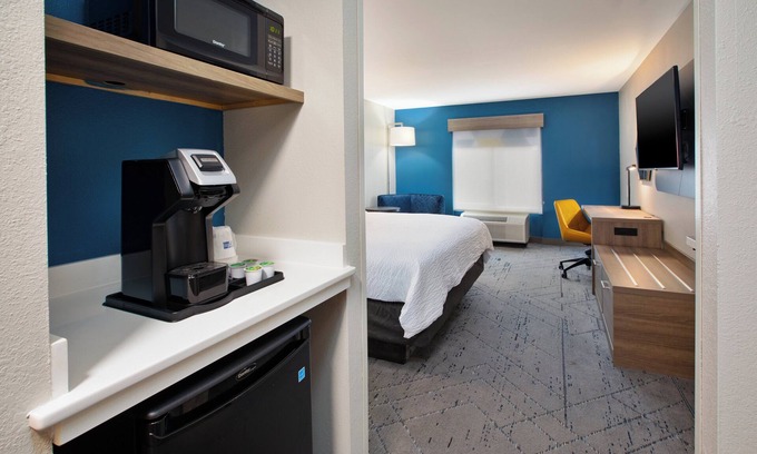 Sumter Hotel | Holiday Inn Express Sumter by IHG