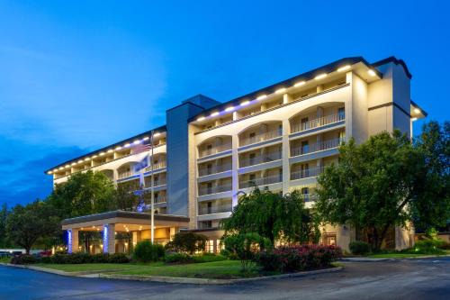 King of Prussia Hotel | Holiday Inn Express Hotel & Suites Philadelphia - King of Prussia by IHG