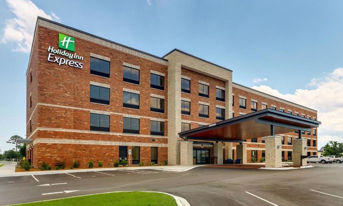 Kirkland Hotel | Holiday Inn Express - Wilmington - Porters Neck by IHG
