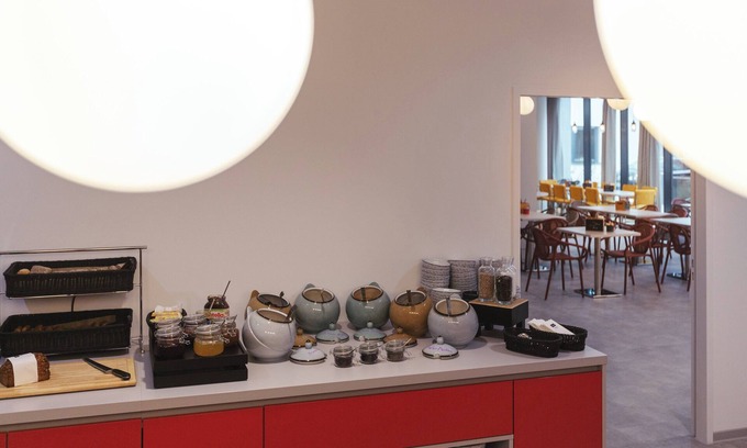 Feuerbach-Ost Hotel | Holiday Inn - the niu, Form Stuttgart Feuerbach by IHG