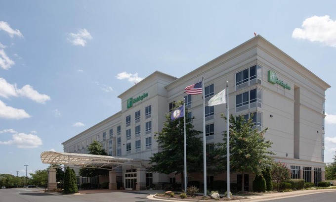 Winchester Hotel | Holiday Inn Winchester Southeast-Historic Gateway by IHG