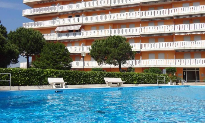Porto Santa Margherita Apartment | Holiday apartment with pool and view of the beach