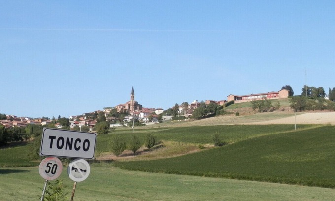 Tonco Apartment | Holiday Monferrato - LE GINESTRE - WI-FI AND PARKING FREE