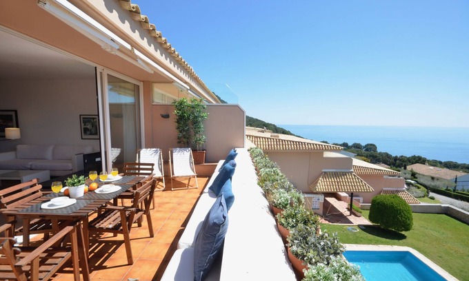Aiguablava Apartment | Holiday rental apartment with swimming pool in Begur, Aiguablava