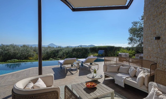 Pylos Villa | holiday vacation large villa greece, peloponnese, near beach, golf, pool, air conditioning, internet wi-fi, garden, view