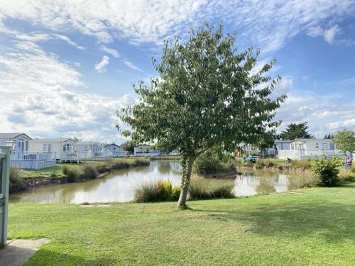 Skegness Cabin | Holidays with TLC at Cherry Lea Park