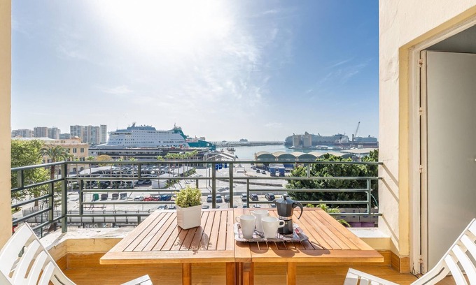 Ensanche Centro Apartment | Holidays2Malaga Heredia with terrace