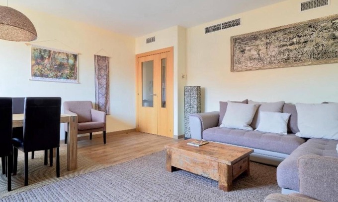 Parque Ayala Apartment | Holidays2Malaga Heroe de Sostoa with pool view
