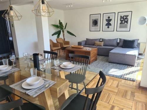 Vitacura Apartment | HOM I TOP1 Inmejorable Depto 7PAX 3D3B en Vitacura