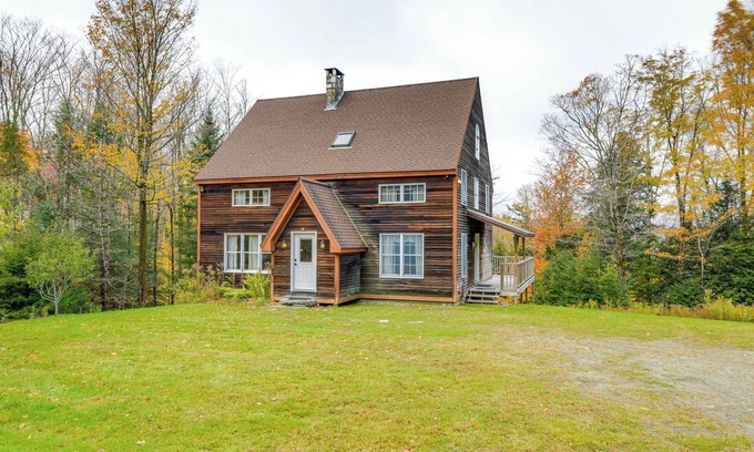 Whitingham House | Home 15 Mi to Berkshire East & Mount Snow!
