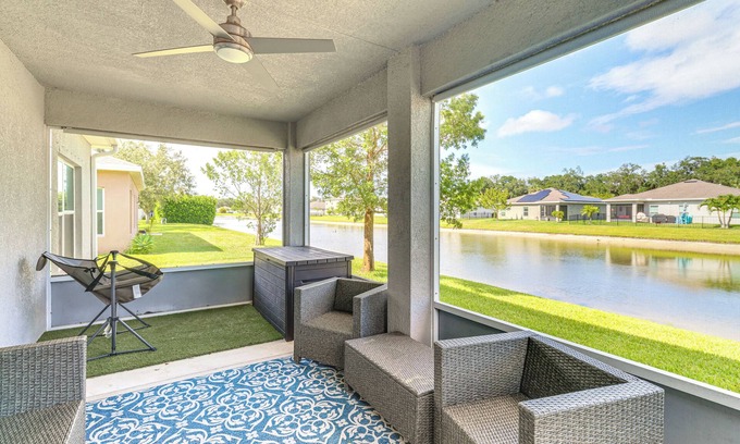 Lakewood Park House | Home 9 Mi to Dtwn & Fort Pierce Inlet State Park!