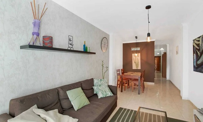 Las Palmas de Gran Canaria Apartment | Homerez - Apt. in Las Palmas de G.C.