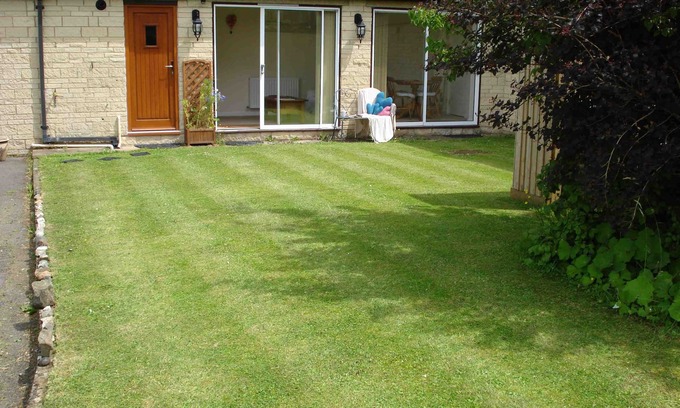 Middleyard Apartment | Home from Home for 1 or 2 Adults