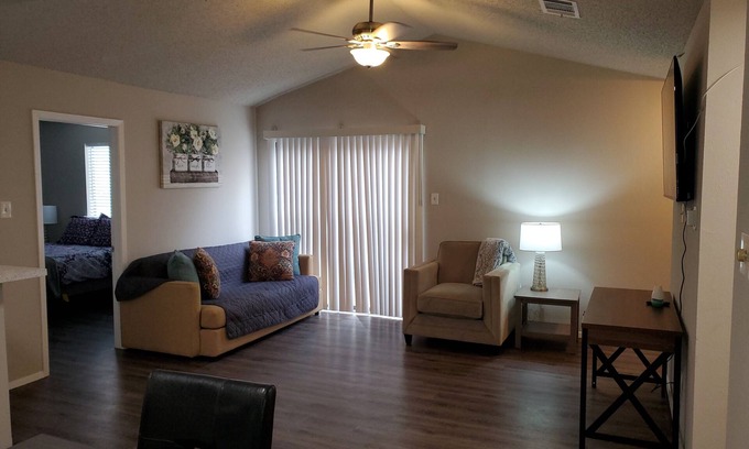 North Star House | Home in NW Austin 2 BR 2 BA Private Parking Private Patio Pet Stays for Free !