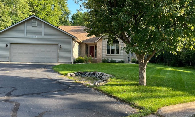 Wisconsin Rapids House | Home in quiet friendly neighborhood near the river, parks and walking trails