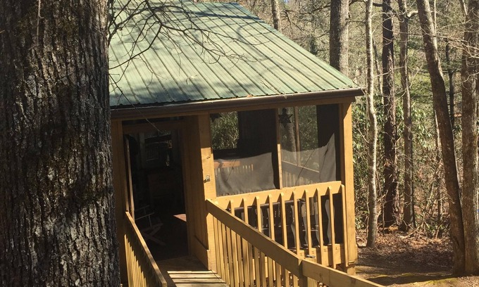 Deer Run Condo | Home on the Sapphire River
