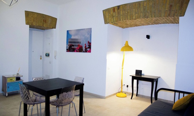 Flaminio Apartment | Home Rent Mancini is located in the heart of pulsating Rome.