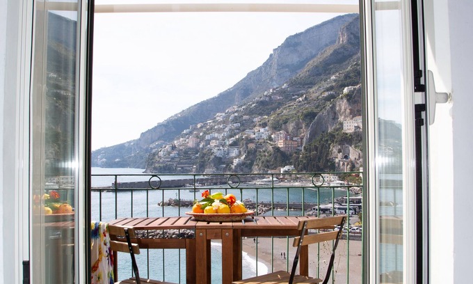 Amalfi House | Home The Voice of the Sea