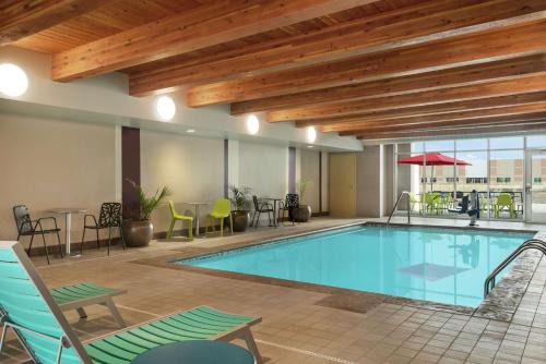 Brooklyn Park Hotel | Home2 Suites By Hilton Brooklyn Park Minneapolis