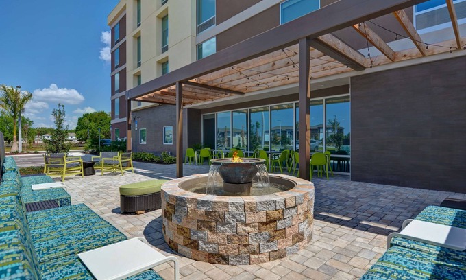 Sarasota Hotel | Home2 Suites Sarasota I-75 Bee Ridge, FL