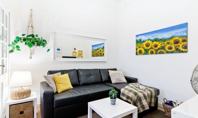 Sao Jorge de Arroios Apartment | Homely 2BDR apartment in Arroios 🌻