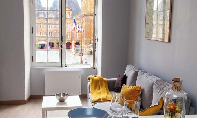Charleville-Mezieres Apartment | Homerez - Apt near Prince's Palace